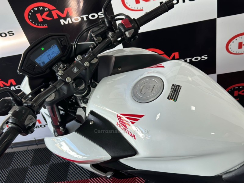 CB 500F  - 2014 - PORTãO