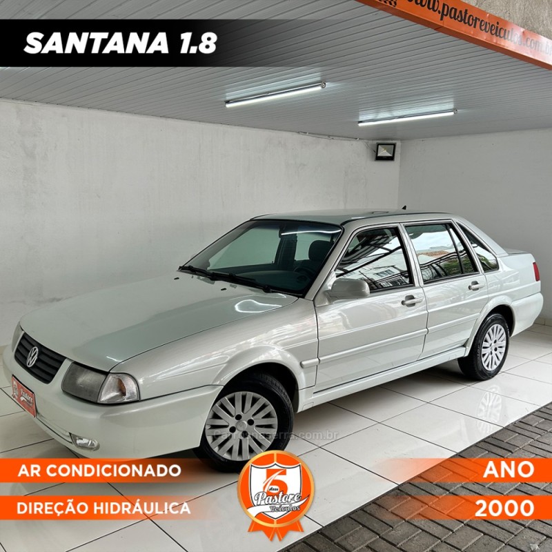 SANTANA 1.8 MI 8V GASOLINA 4P MANUAL - 2000 - VACARIA