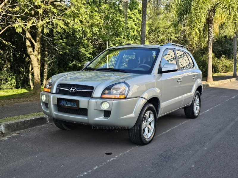 TUCSON 2.0 MPFI GLS 16V 143CV 2WD GASOLINA 4P AUTOMÁTICO - 2012 - CAMPO BOM