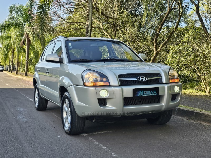 TUCSON 2.0 MPFI GLS 16V 143CV 2WD GASOLINA 4P AUTOMÁTICO