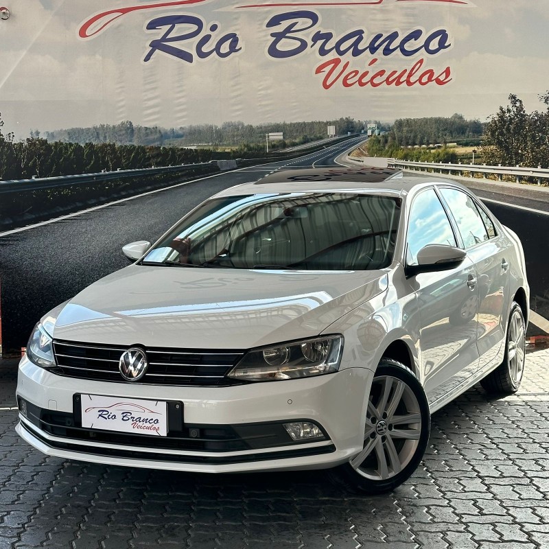 JETTA 2.0 COMFORTLINE FLEX 4P TIPTRONIC - 2015 - CAXIAS DO SUL