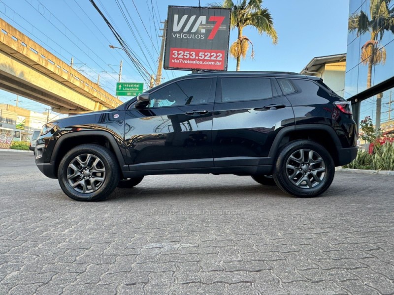 COMPASS 2.0 16V DIESEL TRAILHAWK 4X4 AUTOMÁTICO - 2017 - NOVO HAMBURGO