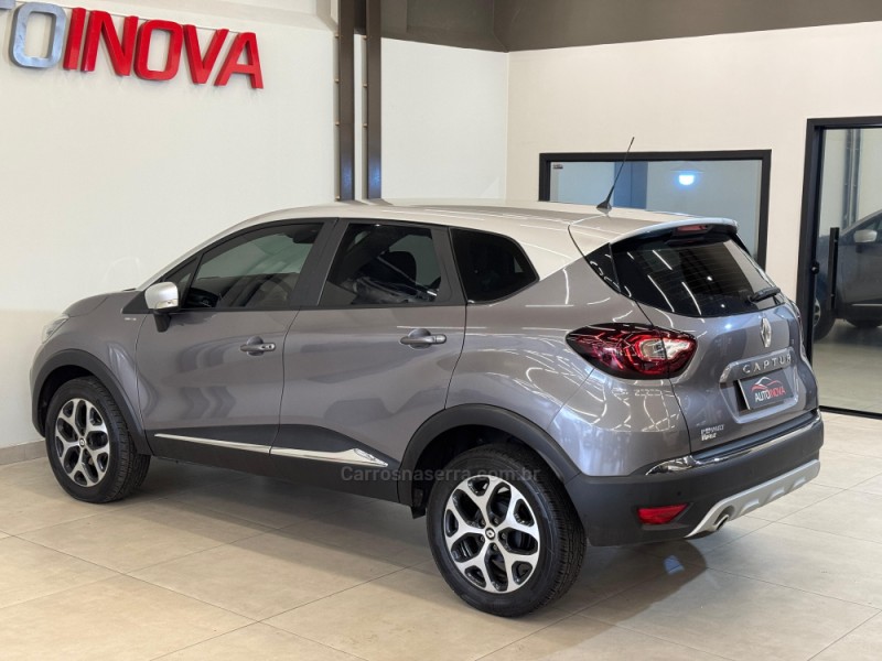 CAPTUR 1.6 16V INTENSE BOSE FLEX 4P AUTOMÁTICO - 2021 - IVOTI