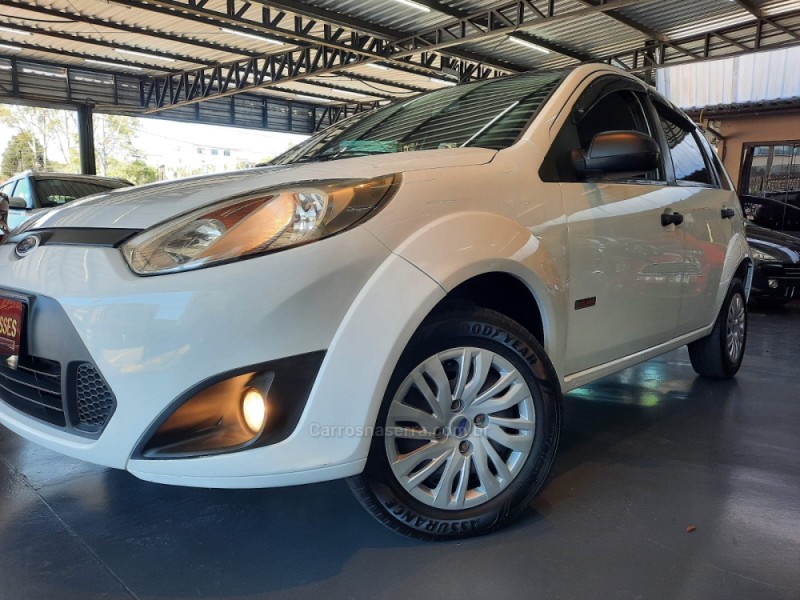 FIESTA 1.6 MPI CLASS HATCH 8V FLEX 4P MANUAL - 2013 - CAXIAS DO SUL