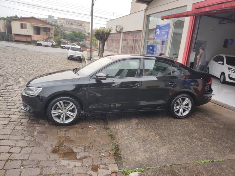 JETTA 2.0 COMFORTLINE FLEX 4P TIPTRONIC