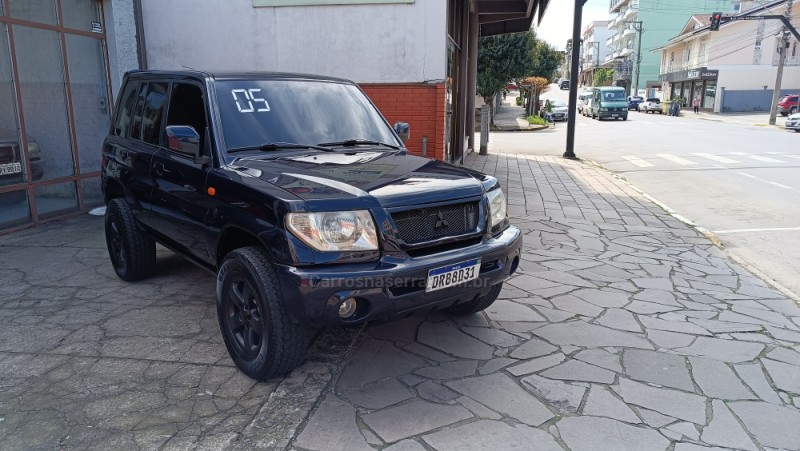 pajero tr4 2.0 4x4 16v 131cv gasolina 4p manual 2005 flores da cunha