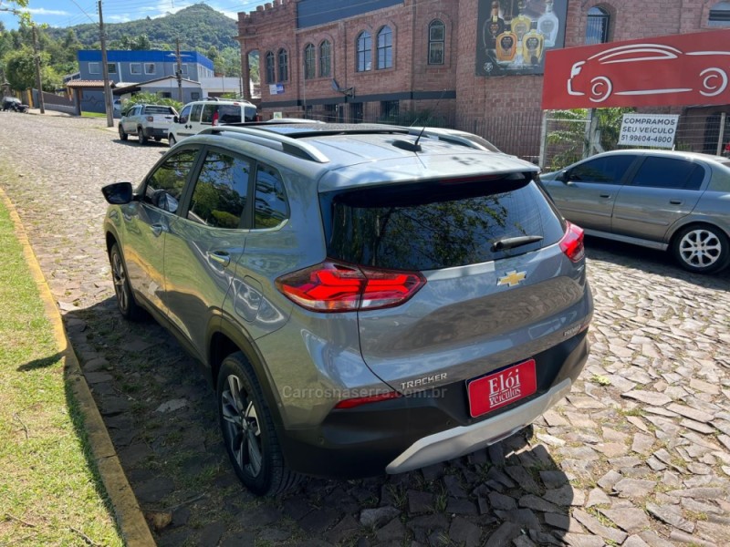 TRACKER 1.0 12V PREMIER TURBO FLEX 4P AUTOMÁTICO - 2021 - DOIS IRMãOS