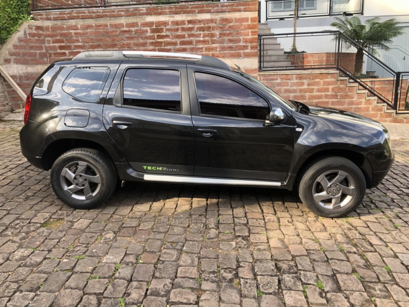 DUSTER 1.6 TECH ROAD 4X2 16V FLEX 4P MANUAL - 2014 - MUçUM