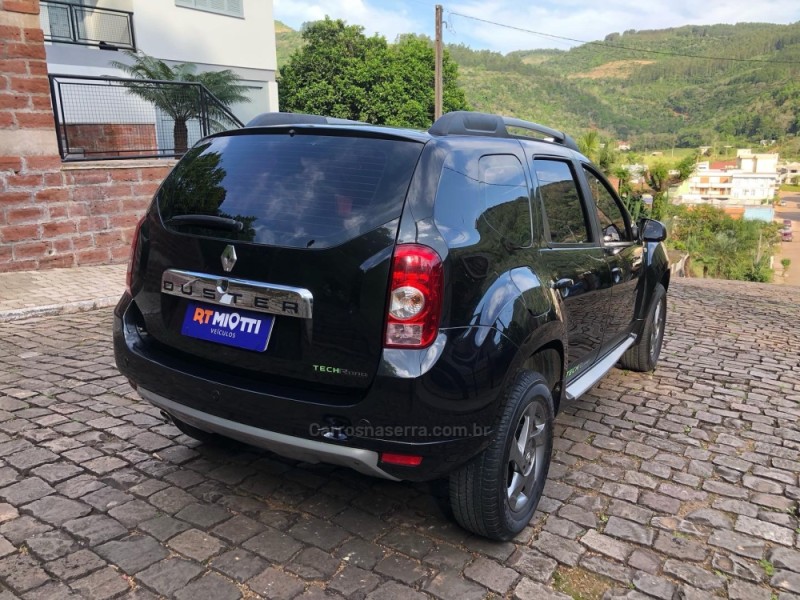 DUSTER 1.6 TECH ROAD 4X2 16V FLEX 4P MANUAL - 2014 - MUçUM