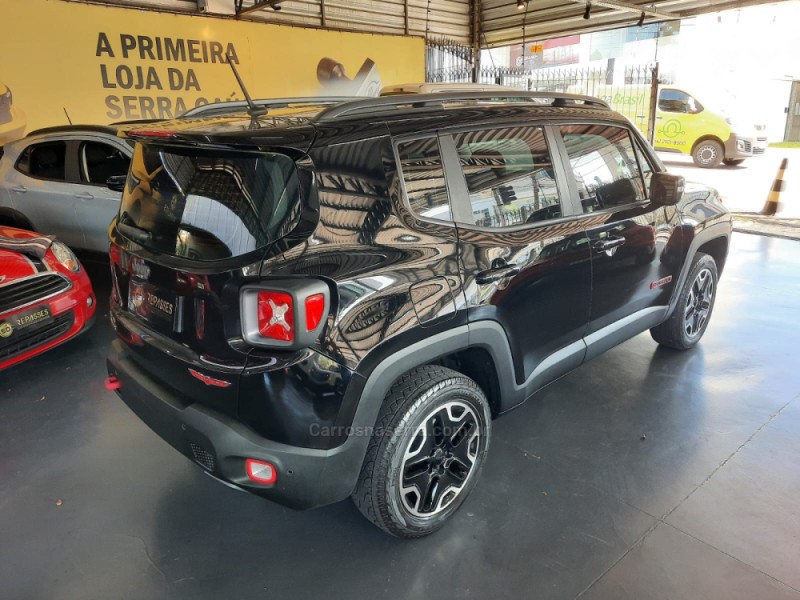 RENEGADE 2.0 16V TURBO DIESEL TRAILHAWK 4P 4X4 AUTOMÁTICO - 2016 - CAXIAS DO SUL