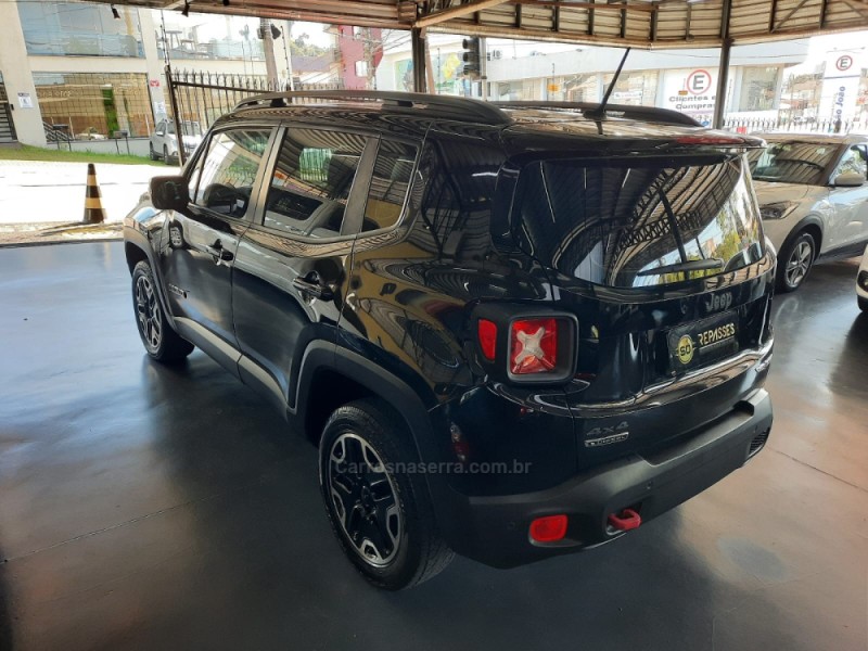 RENEGADE 2.0 16V TURBO DIESEL TRAILHAWK 4P 4X4 AUTOMÁTICO - 2016 - CAXIAS DO SUL