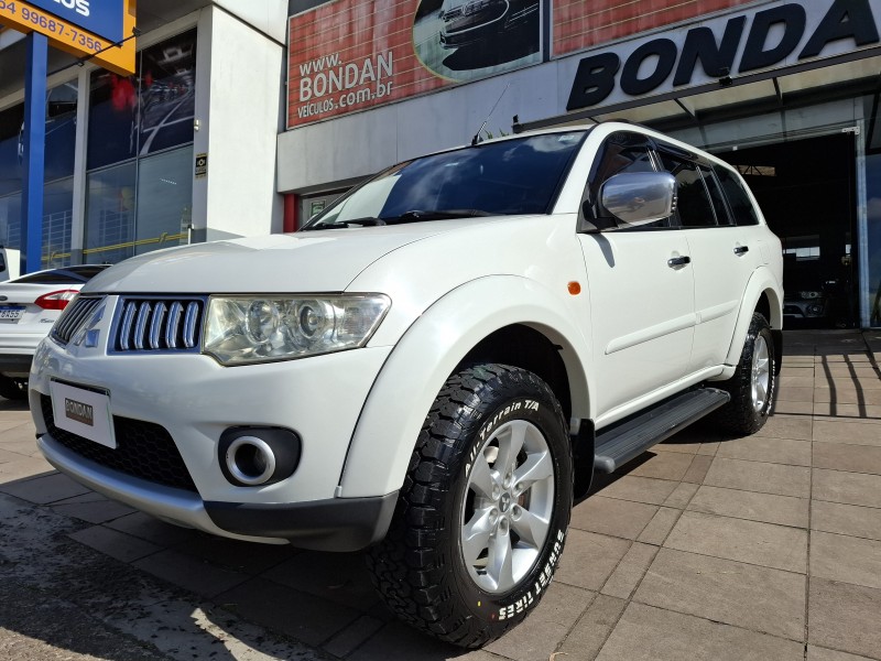 PAJERO DAKAR 3.2 HPE 4X4 7 LUGARES 16V TURBO INTERCOOLER DIESEL 4P AUTOMÁTICO - 2012 - FARROUPILHA