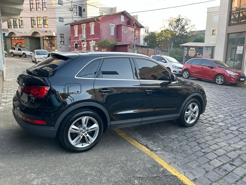 Q3 1.4 TFSI AMBIENTE GASOLINA 4P S TRONIC - 2018 - GARIBALDI