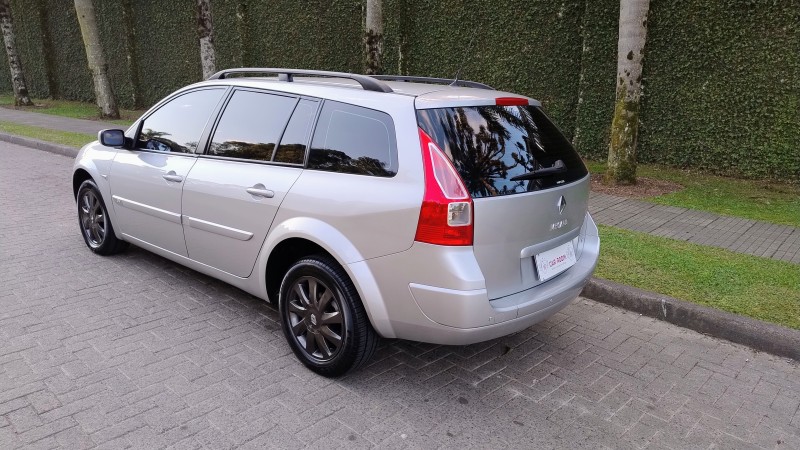 MÉGANE 1.6 DYNAMIQUE GRAND TOUR 16V FLEX 4P MANUAL - 2013 - CAXIAS DO SUL