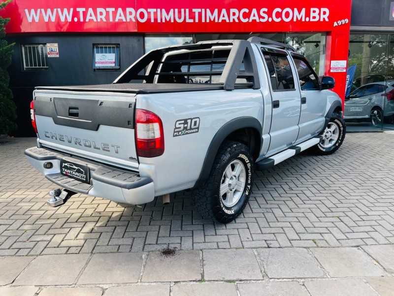 S10 2.4 MPFI ADVANTAGE 4X2 CD 8V FLEX 4P MANUAL - 2010 - CAXIAS DO SUL