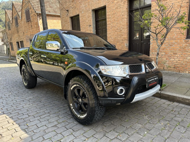 L200 TRITON 3.2 HPE 4X4 CD 16V TURBO INTERCOOLER DIESEL 4P AUTOMÁTICO - 2013 - CAXIAS DO SUL