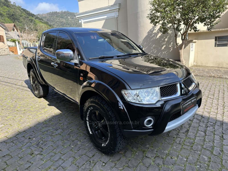 L200 TRITON 3.2 HPE 4X4 CD 16V TURBO INTERCOOLER DIESEL 4P AUTOMÁTICO - 2013 - CAXIAS DO SUL