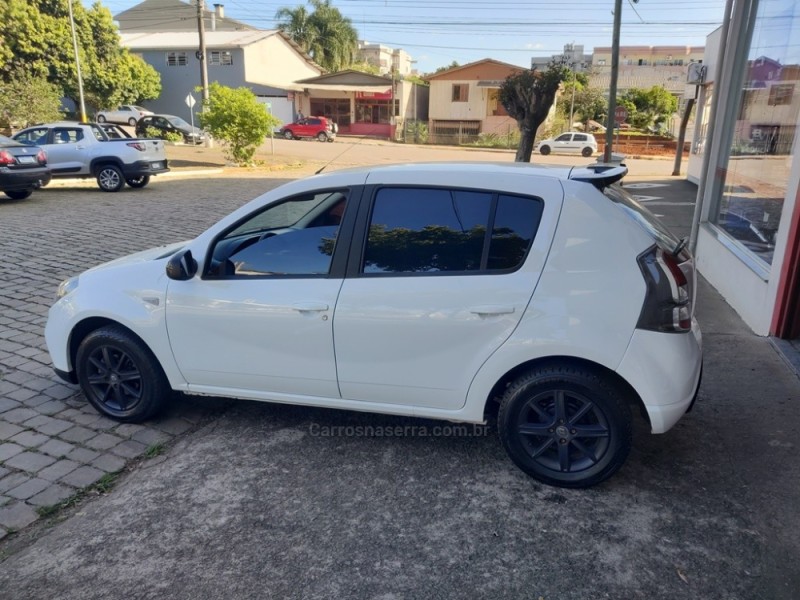 SANDERO 1.6 GT LINE LIMITED FLEX 4P MANUAL - 2014 - GUAPORé