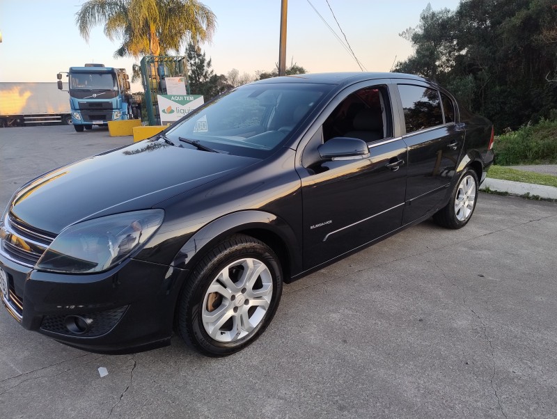 VECTRA 2.0 MPFI ELEGANCE 8V 140CV FLEX 4P AUTOMÁTICO - 2011 - CAXIAS DO SUL