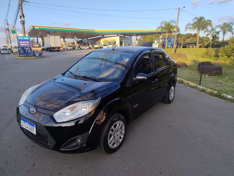 FIESTA 1.6 ROCAM SEDAN 8V FLEX 4P MANUAL - 2013 - CAXIAS DO SUL