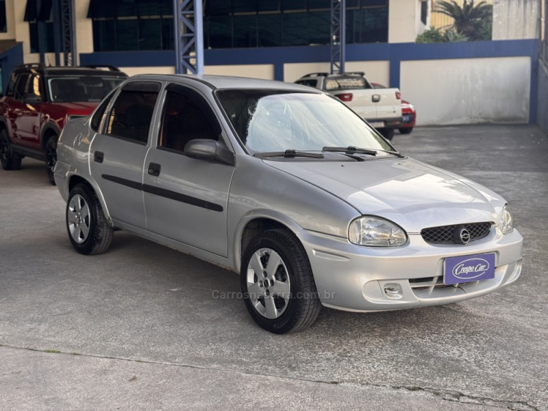 CORSA 1.0 MPFI SEDAN 8V GASOLINA 4P MANUAL - 2001 - CAXIAS DO SUL