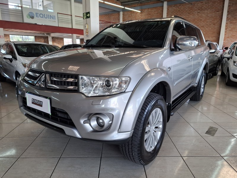 PAJERO DAKAR 3.2 HPE 4X4 7 LUGARES 16V TURBO INTERCOOLER DIESEL 4P AUTOMÁTICO - 2015 - FARROUPILHA