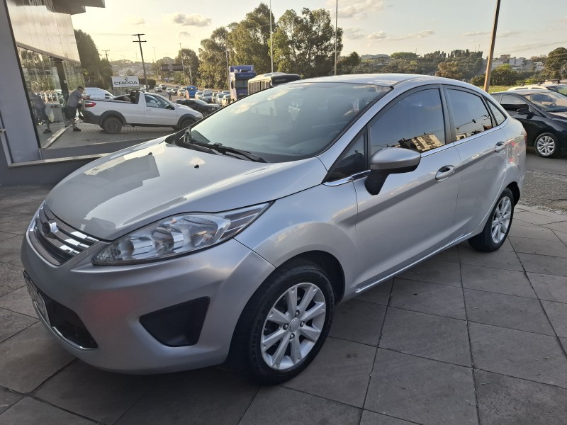 FIESTA 1.6 SE SEDAN 16V FLEX 4P MANUAL - 2012 - FARROUPILHA