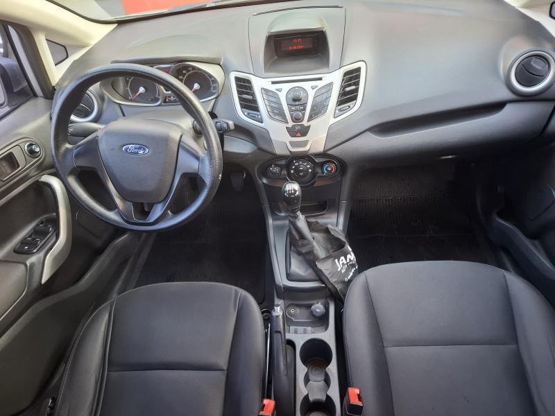 FIESTA 1.6 SE SEDAN 16V FLEX 4P MANUAL - 2012 - FARROUPILHA