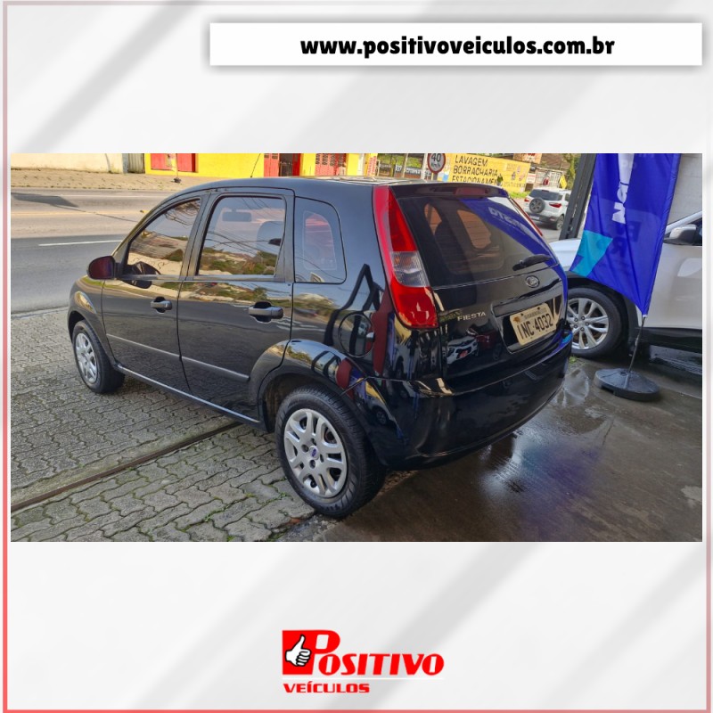 FIESTA 1.0 MPI PERSONNALITÉ 8V GASOLINA 4P MANUAL - 2006 - CAXIAS DO SUL