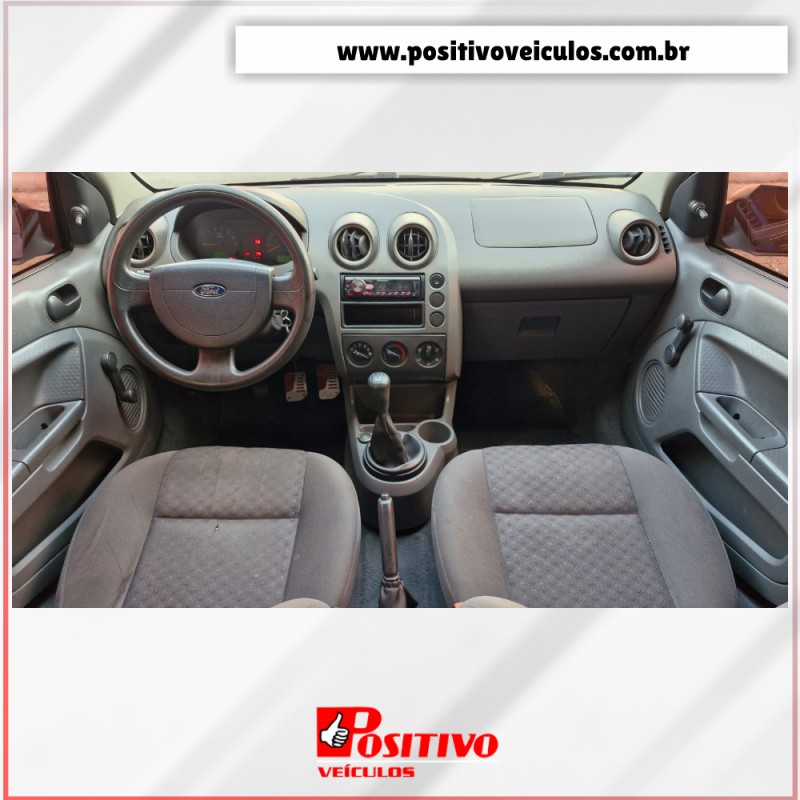 FIESTA 1.0 MPI PERSONNALITÉ 8V GASOLINA 4P MANUAL - 2006 - CAXIAS DO SUL