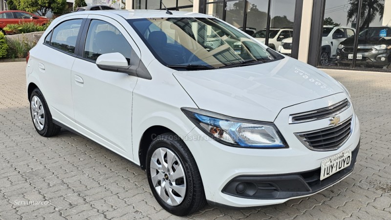 ONIX 1.4 MPFI LT 8V FLEX 4P MANUAL - 2014 - SãO MARCOS