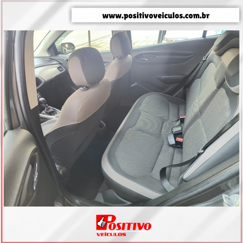 PRISMA 1.4 MPFI LTZ 8V FLEX 4P MANUAL - 2015 - CAXIAS DO SUL