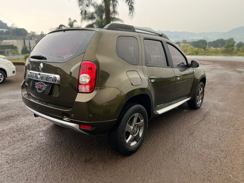 DUSTER 2.0 DYNAMIQUE 4X2 16V FLEX 4P MANUAL - 2014 - BOM PRINCíPIO