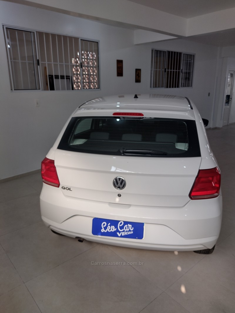 GOL 1.0 12V MPI TOTALFLEX 4P MANUAL - 2023 - VACARIA