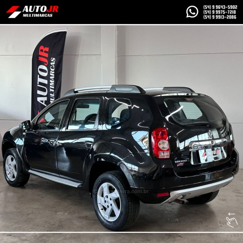 DUSTER 1.6 DYNAMIQUE 4X2 16V FLEX 4P MANUAL - 2012 - VACARIA