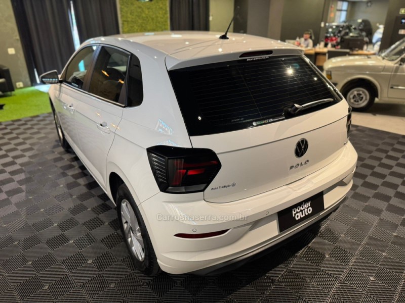 POLO 1.0 TSI FLEX 4P MANUAL - 2024 - FARROUPILHA