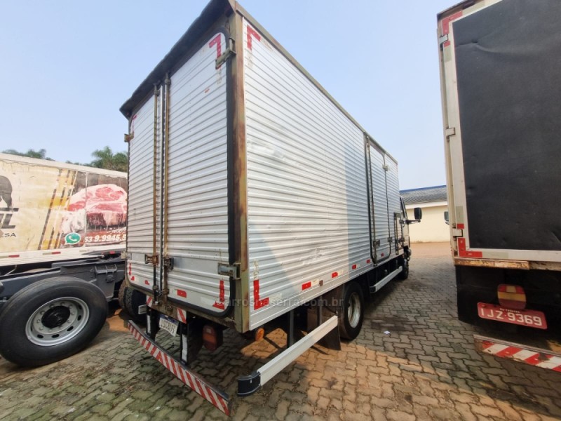 CARGO 815 E TURBO - 2012 - PORTãO