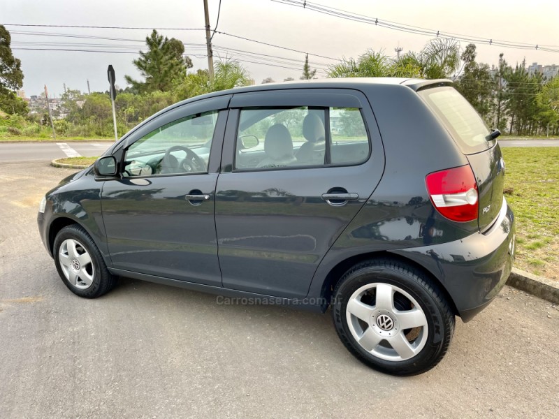 FOX 1.6 MI 8V FLEX 4P MANUAL - 2005 - CAXIAS DO SUL