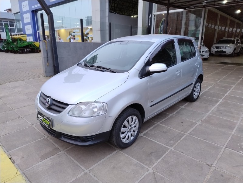 FOX 1.0 MI TREND 8V FLEX 4P MANUAL - 2009 - VACARIA