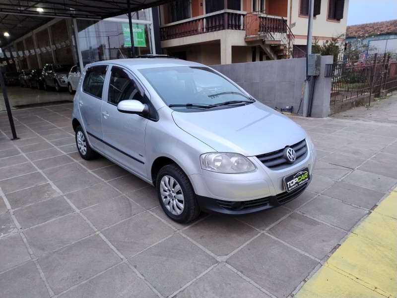 FOX 1.0 MI TREND 8V FLEX 4P MANUAL - 2009 - VACARIA