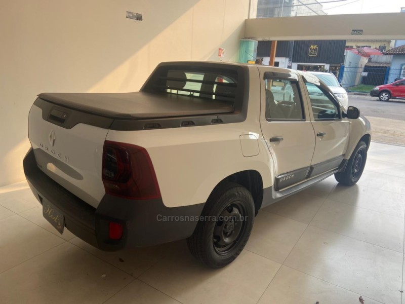 OROCH 1.6 16V DYNAMIQUE FLEX 4P MANUAL - 2019 - CANELA