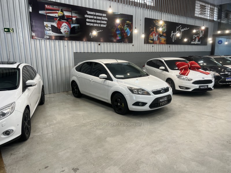 FOCUS 1.6 GLX 16V FLEX 4P MANUAL - 2011 - CAXIAS DO SUL