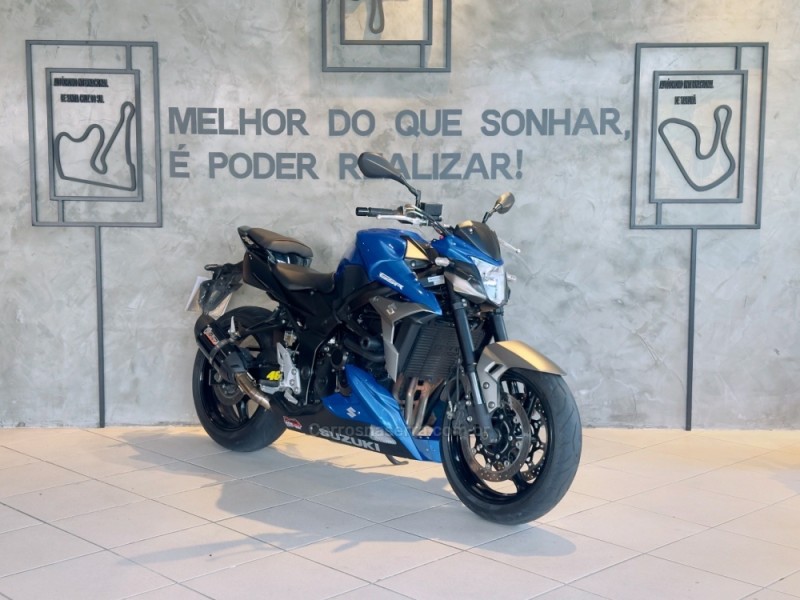 gsr 750 2016 caxias do sul