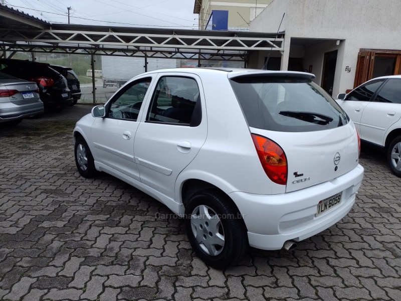 CELTA 1.4 MPFI ENERGY 8V GASOLINA 4P MANUAL - 2004 - BENTO GONçALVES