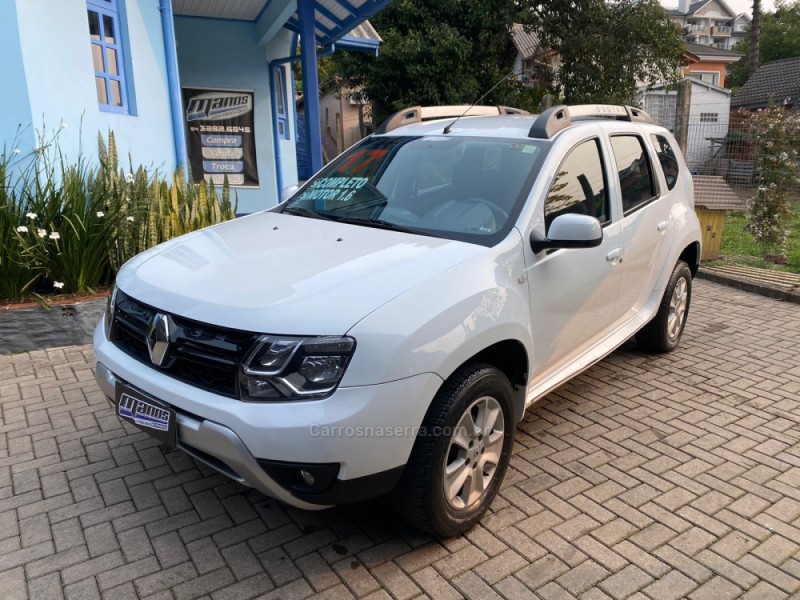 DUSTER 1.6 DYNAMIQUE 4X2 16V FLEX 4P MANUAL - 2017 - CANELA