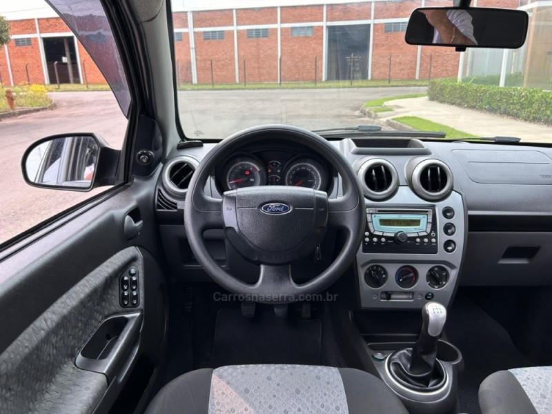 FIESTA 1.6 MPI CLASS HATCH 8V FLEX 4P MANUAL - 2013 - VENâNCIO AIRES