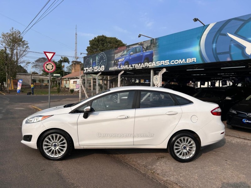 FIESTA 1.6 TITANIUM SEDAN 16V FLEX 4P AUTOMÁTICO - 2017 - VENâNCIO AIRES