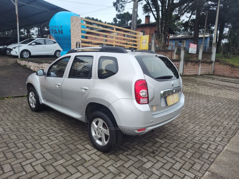 DUSTER 1.6 DYNAMIQUE 4X2 16V FLEX 4P MANUAL - 2013 - CANELA