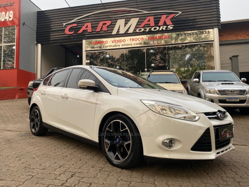 FOCUS 2.0 TITANIUM HATCH 16V FLEX 4P AUTOMÁTICO - 2015 - DOIS IRMãOS