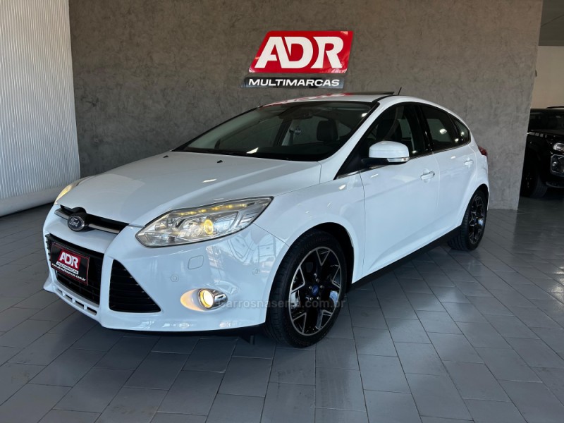 focus 2.0 titanium plus hatch 16v flex 4p auto 2015 caxias do sul